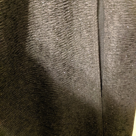 Gown - Picture 5 of 6